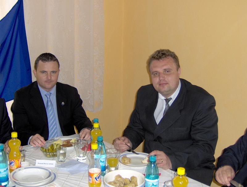 02S.jpg - Vlevo poslanec rumunského parlamentu a předseda DSSČR pan A. M. Merka, vpravo předseda Jihobanátské oblasti pan František Draxel